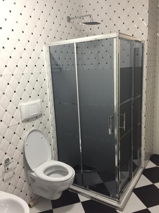 Living Hotel Tiranë Eksteriør bilde