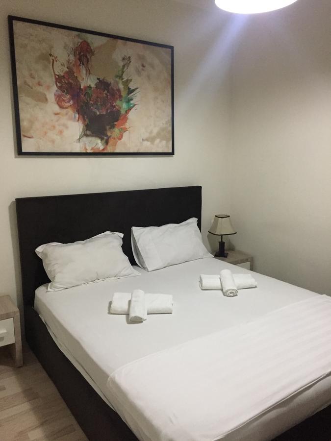 Living Hotel Tiranë Eksteriør bilde
