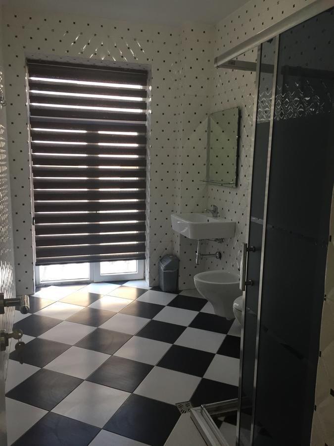 Living Hotel Tiranë Eksteriør bilde