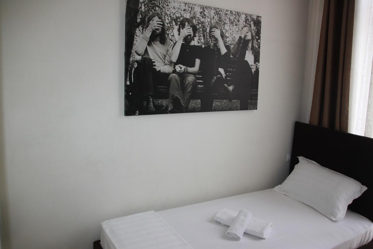 Living Hotel Tiranë Eksteriør bilde