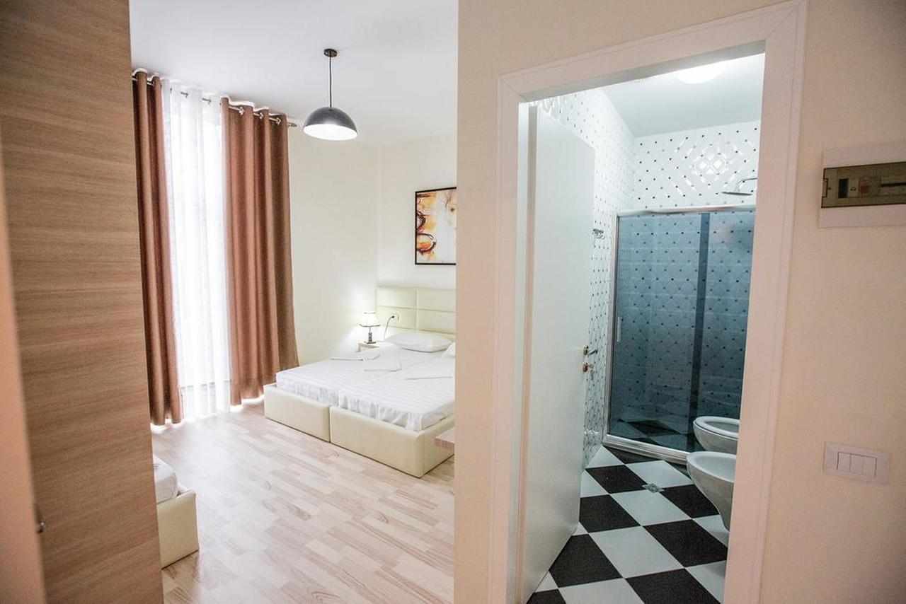 Living Hotel Tiranë Eksteriør bilde